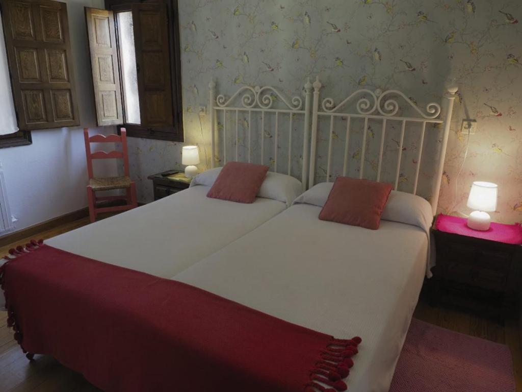 נאבארדונדה דה גרדוס Hospedium Hostal Almanzor מראה חיצוני תמונה