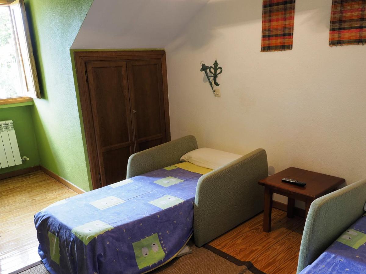 נאבארדונדה דה גרדוס Hospedium Hostal Almanzor מראה חיצוני תמונה