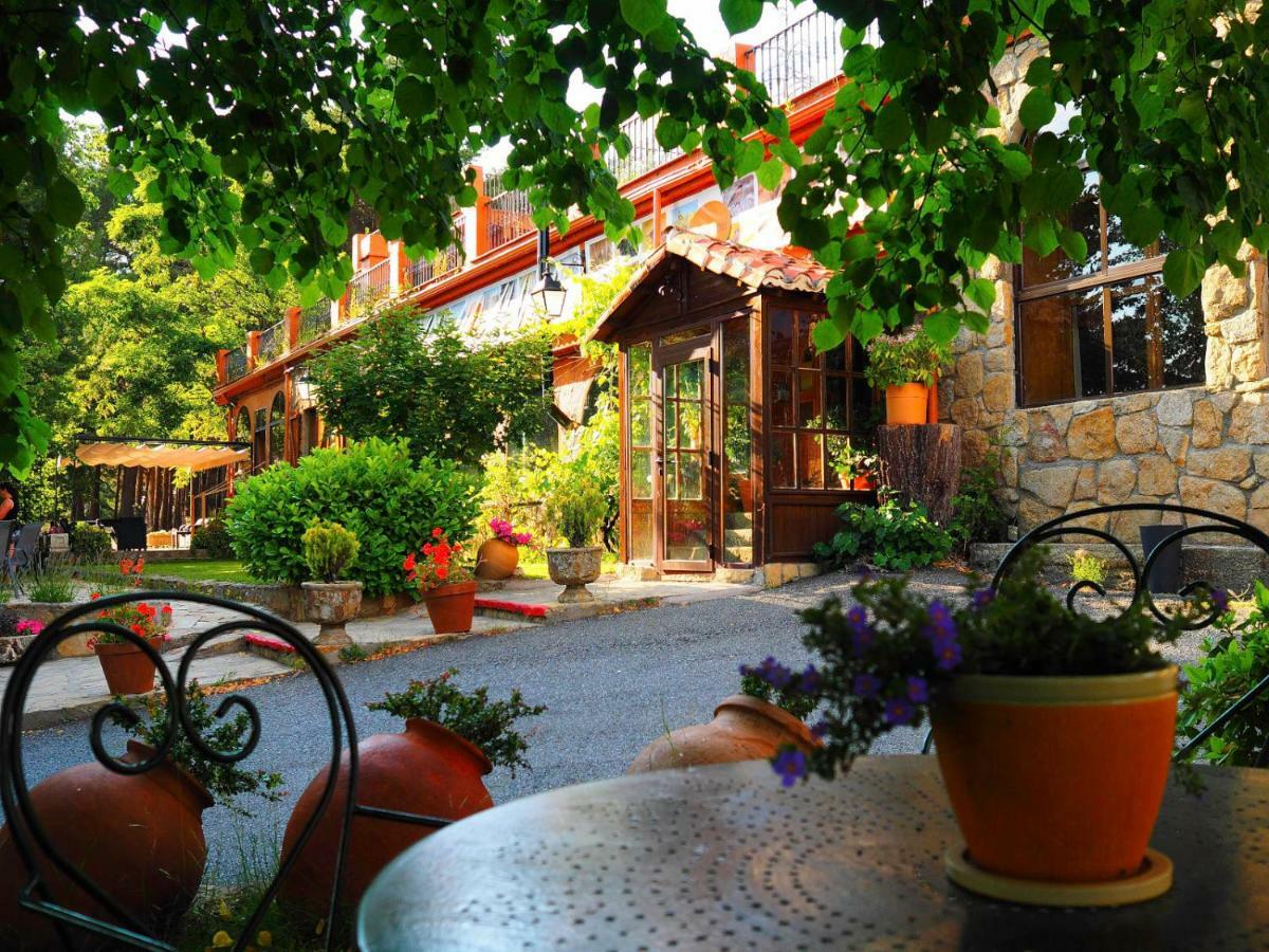 נאבארדונדה דה גרדוס Hospedium Hostal Almanzor מראה חיצוני תמונה